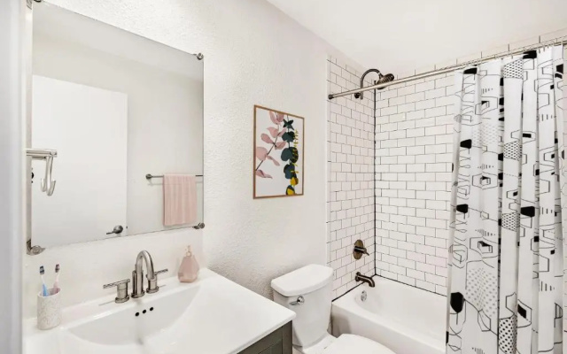 Large Apartments in LAKEWOOD - SK