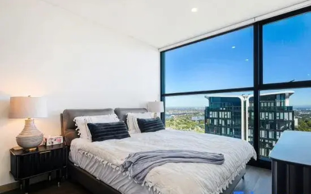 Premium 3Bed Luxury with Infinity Pool & Gym