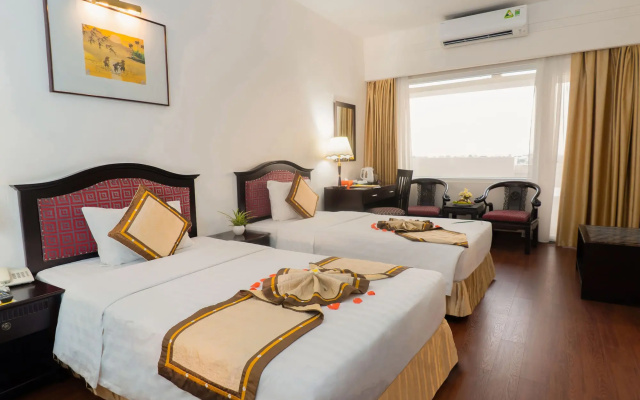 Century Riverside Hotel Hue