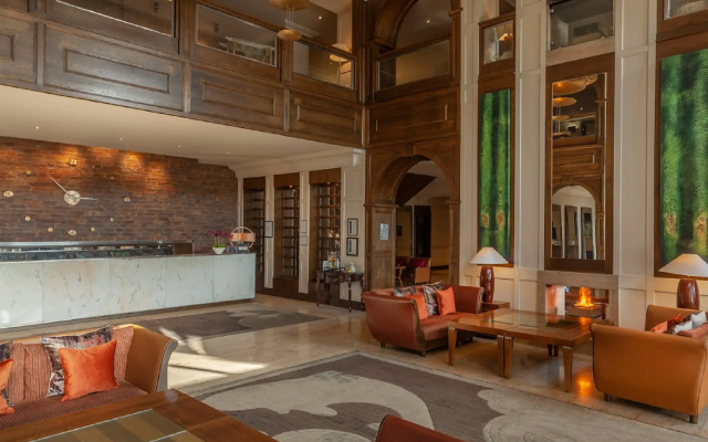 The Brehon Hotel & Spa
