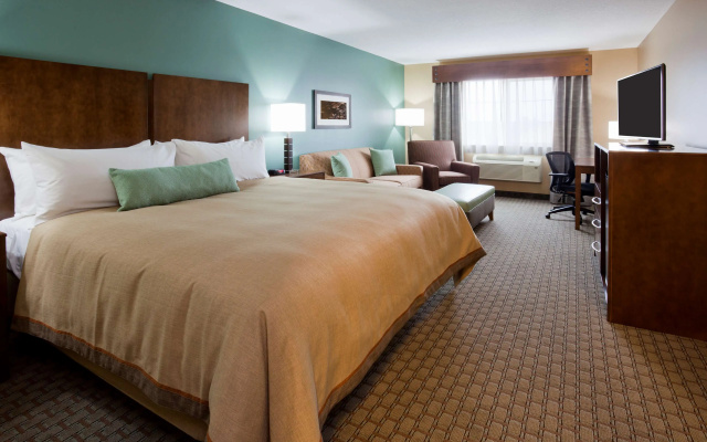 GrandStay Delano