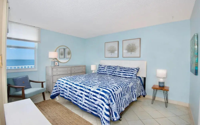 Estero Beach & Tennis 804-c