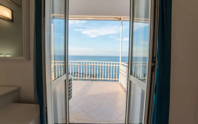 Perla Hotel