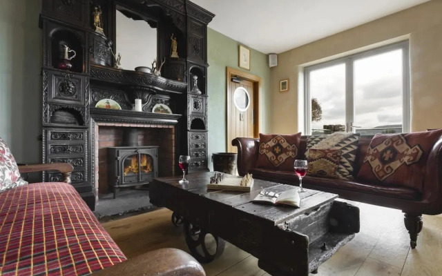 Lyth Valley - X6 Bed Country House Ridgestone