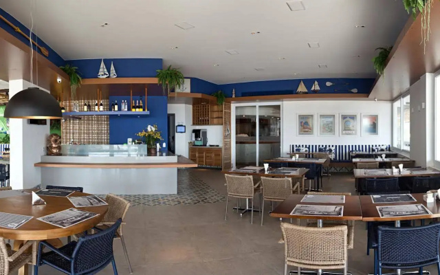Hotel Praia Linda