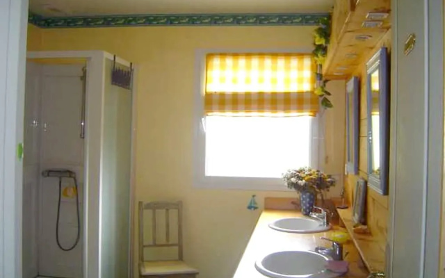 Holiday home Rue de Roch Gwen - 2