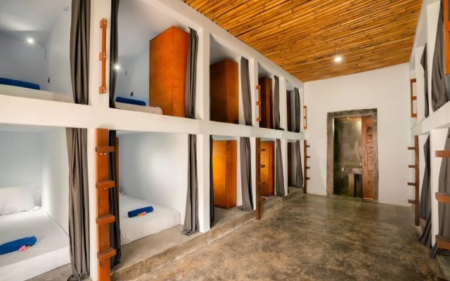 Waiwas Hostel