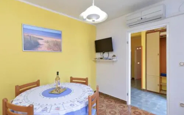 Apartment Violeta 745
