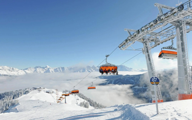 Apartment in Viehhofen Near Ski Lifts