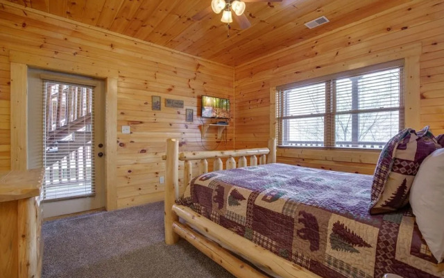 Pine Tree Lodge by Jackson Mountain Rentals