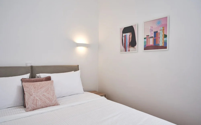 Elite Living 2bd Apt next to Hilton-Ilisia Park