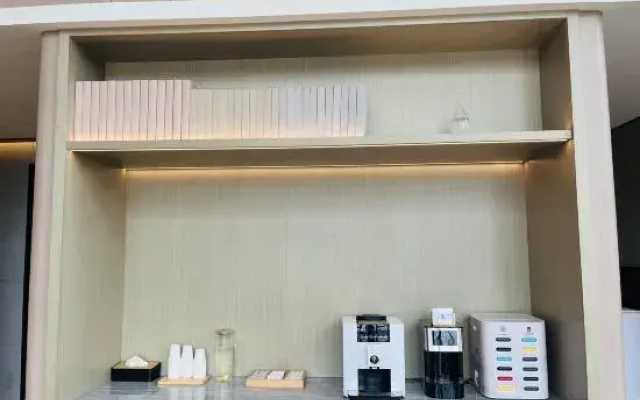 JI Hotel (Nanjing Niushoushan Jiyin Avenue Subway Station)
