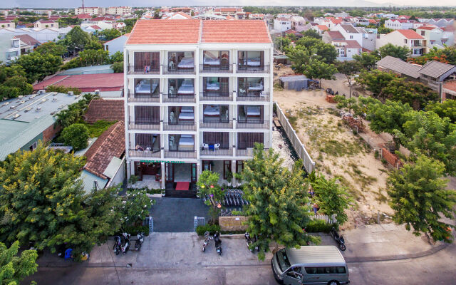 Green Apple Hotel вид на фасад