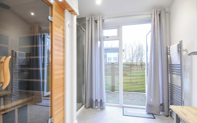 20 Meadow Retreat
