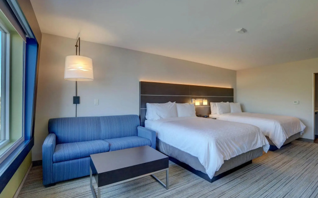 Holiday Inn Express & Suites Auburn Downtown by IHG