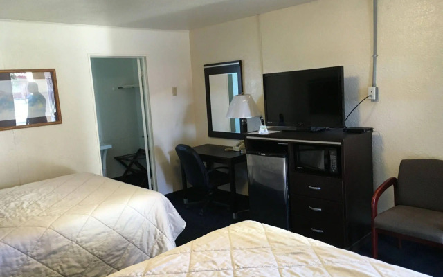 Deluxe Inn Of Roswell