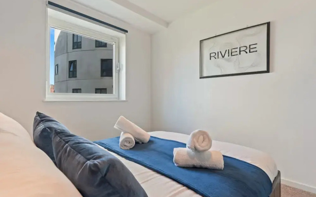 Sapphire Suite-citycentre-luxury-freeparking