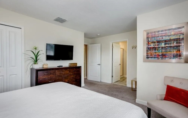 1592slice 5 Bedroom Townhouse