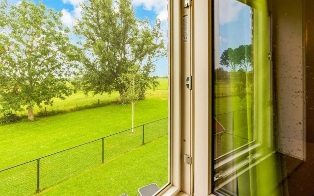 Breskens Haven: Relax, Explore & Dine