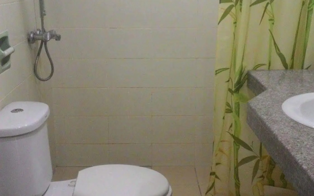 Joyce Apartelle San Juan