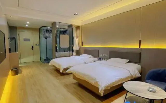 Smart Hotel in the View