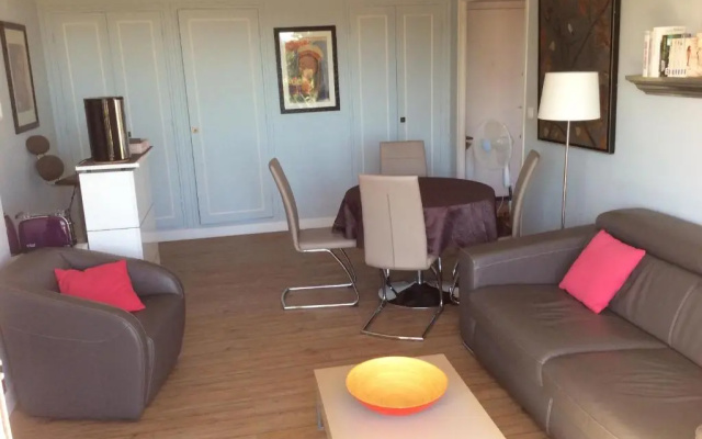 Quartier piscine municipale Bel Appart 4 pers terrasse parking wi-fi