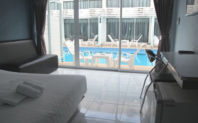 Отель Pool Villa @ Donmueang Таиланд, Бангкок - отзывы, цены и фото номеров - забронировать отель Pool Villa @ Donmueang онлайн комната для гостей
