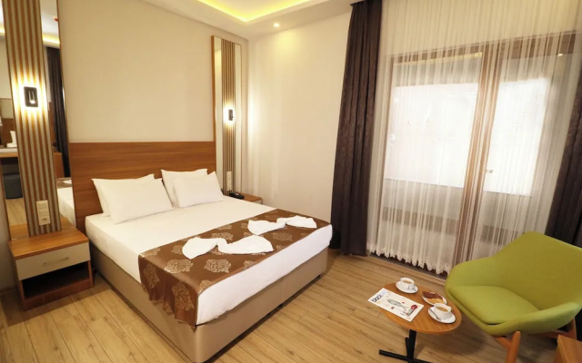 Almircan Hotel