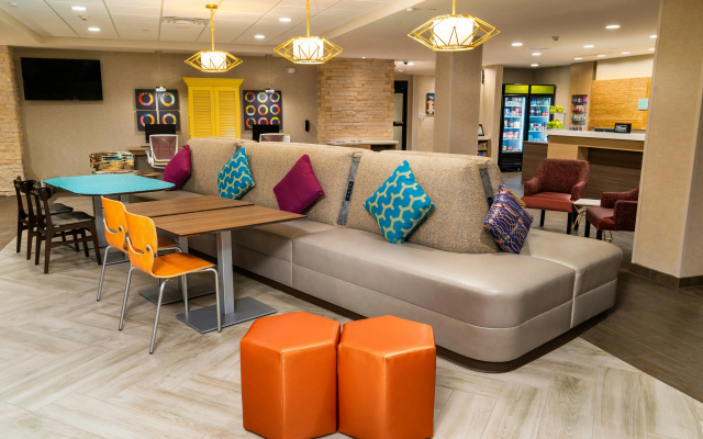 Home2 Suites by Hilton Roseville Sacramento