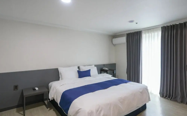 Bugok Royal Hotel