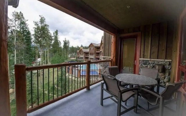 Luxury 4 Bedroom Ski in, Ski Out Mountain Vacation Rental Just Steps From the Snowflake Ski Lift in Breckenridge