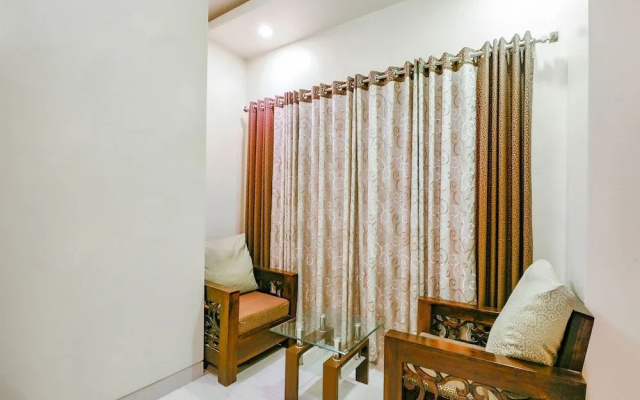 OYO 15349 Hotel Ira Executive