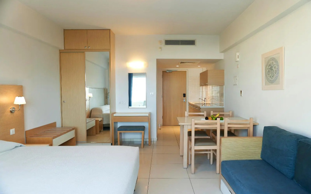 Brilliant Hotel Apartments