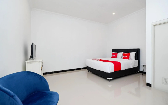 Four D'home By Oyo Rooms