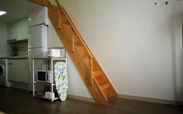 Modern Studio
