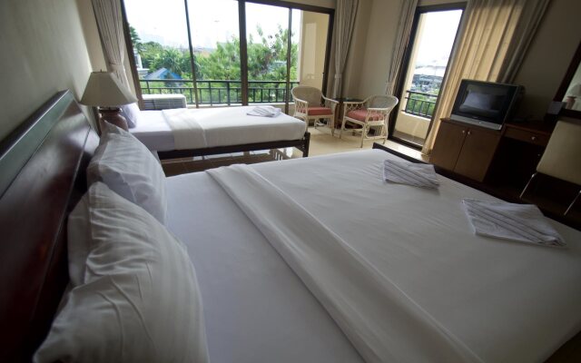Baan Khun Poh Hotel