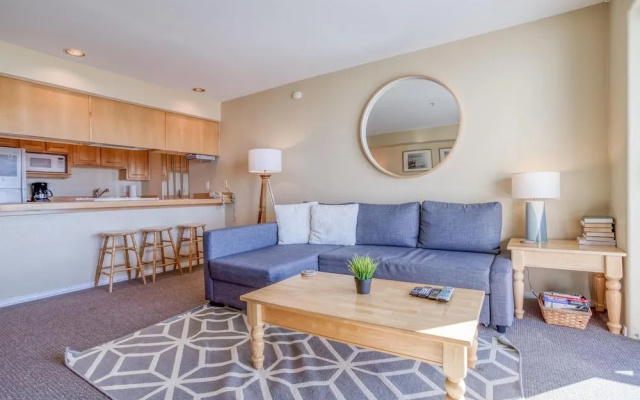 Birds Nest Suite
