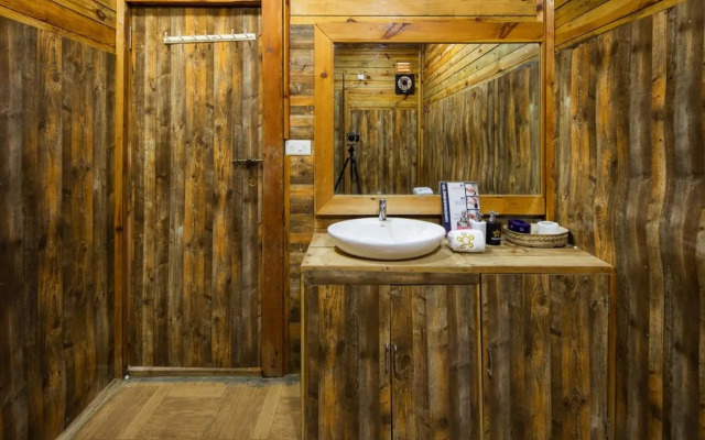 SaffronStays Cabana