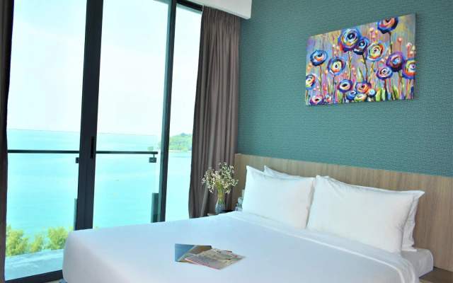 D'Wharf Hotel & Serviced Residence