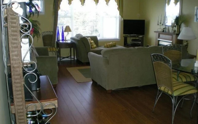 Turn of the River 2G 3 Bedroom Holiday Home By My Ocean Rentals