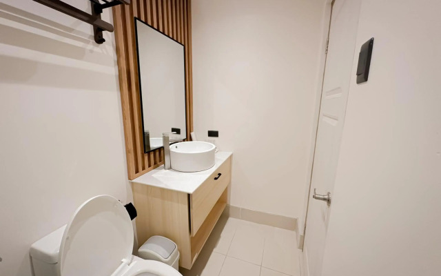 Leux Hotel