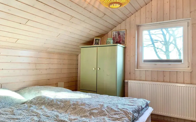 Lovely Holiday Home in Dummer Near Lake