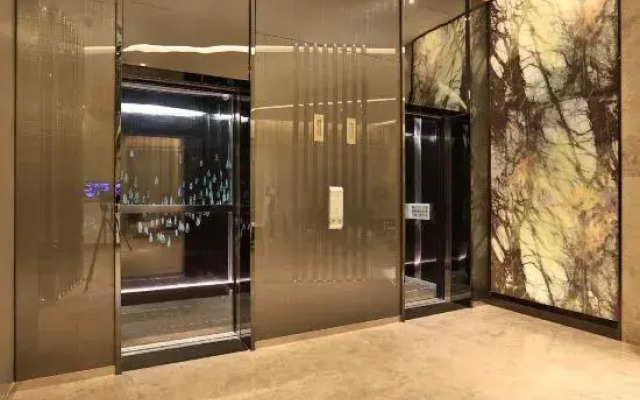 MEHOOD LESTIE Hotel (Nantong Yuanyong Plaza Xuetian Subway Station)