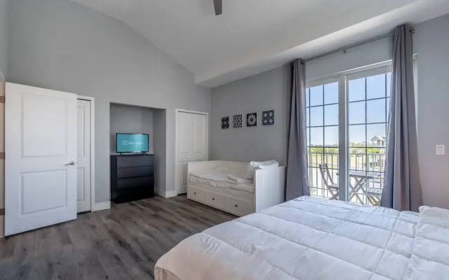 3258 Little Harbor