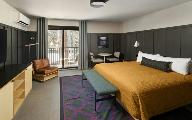 The Coachman Hotel