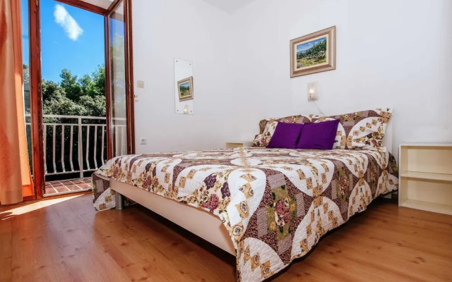 Modern Apartment in Dalmatia with Terrace