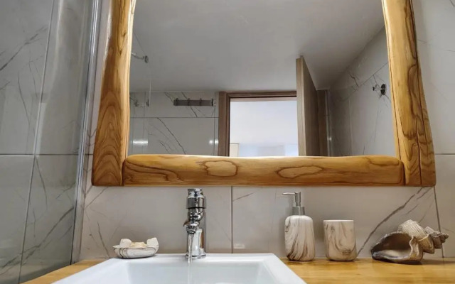 Isidora Apartments
