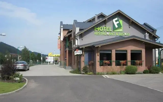 F Team Hotel