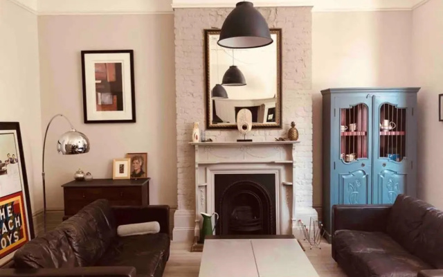 Seaside Escape - gorgeous 2 bed apartment in St-Leonards-on-Sea