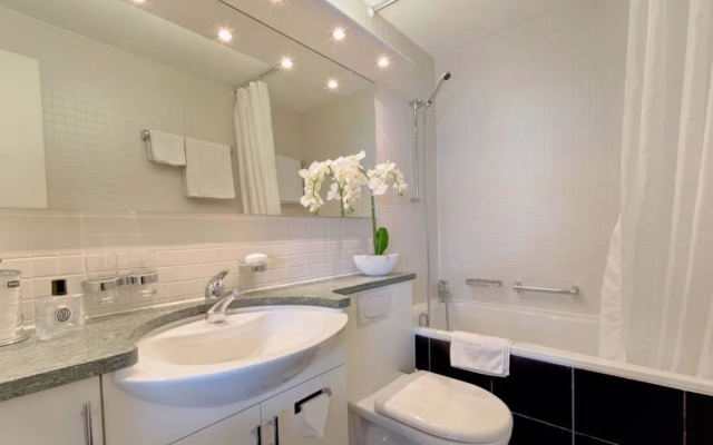 Double Room Modern 18967